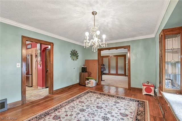 5733 Brecksville Road, Independence, OH 44131