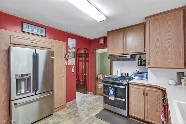 5733 Brecksville Road, Independence, OH 44131