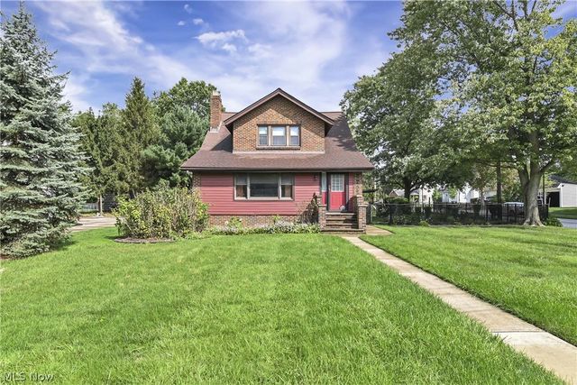 5733 Brecksville Road, Independence, OH 44131