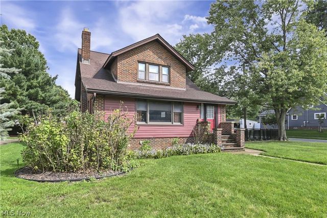 5733 Brecksville Road, Independence, OH 44131
