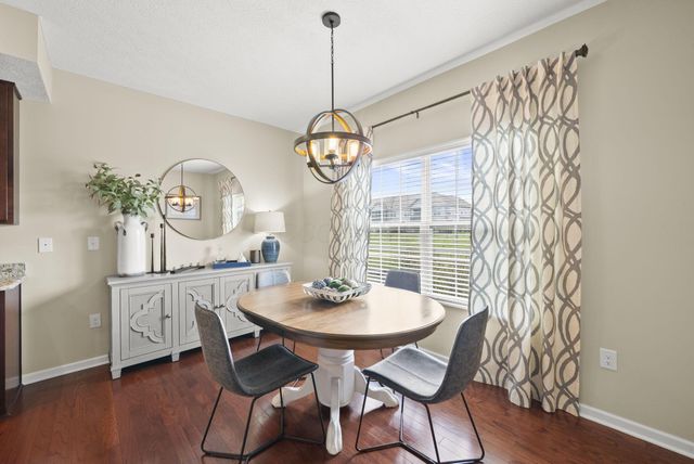 729 Redwood Lane, Lewis Center, OH 43035