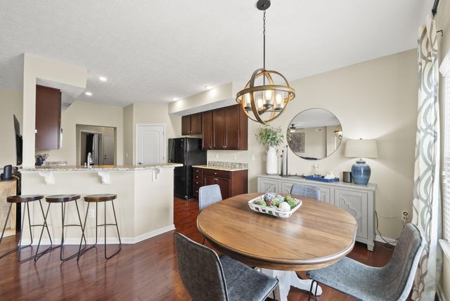 729 Redwood Lane, Lewis Center, OH 43035