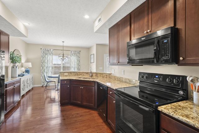 729 Redwood Lane, Lewis Center, OH 43035