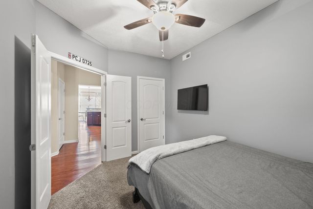 729 Redwood Lane, Lewis Center, OH 43035