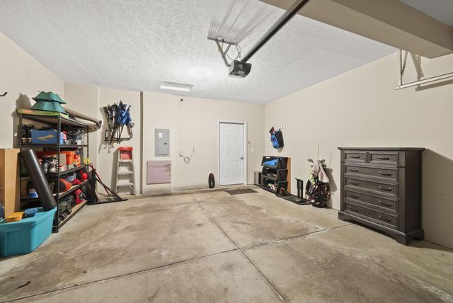 729 Redwood Lane, Lewis Center, OH 43035