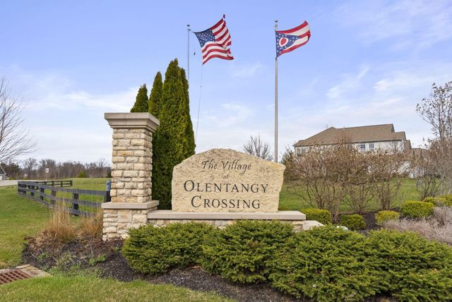 729 Redwood Lane, Lewis Center, OH 43035