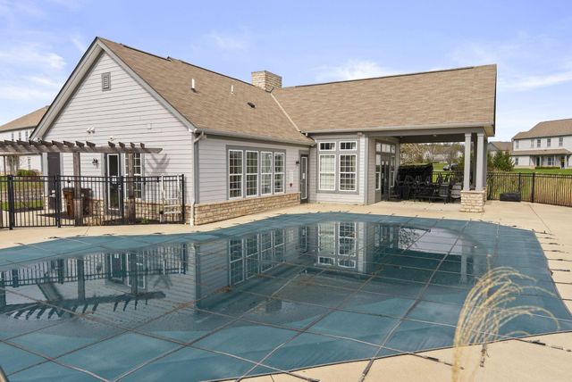 729 Redwood Lane, Lewis Center, OH 43035