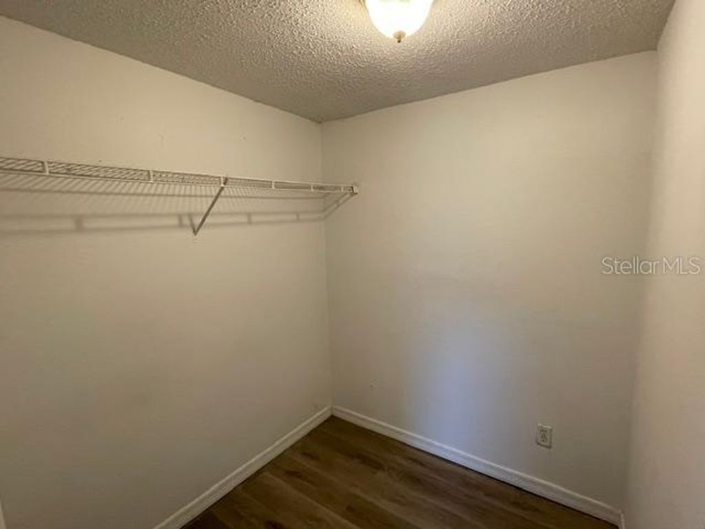 Image 11 of property listing at 4009 N CENTRAL AVENUE, Tampa, FL 33603