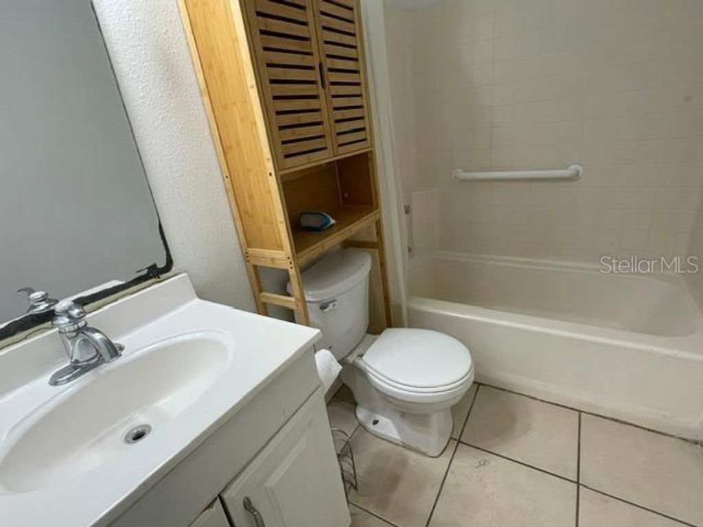 Image 9 of property listing at 4009 N CENTRAL AVENUE, Tampa, FL 33603