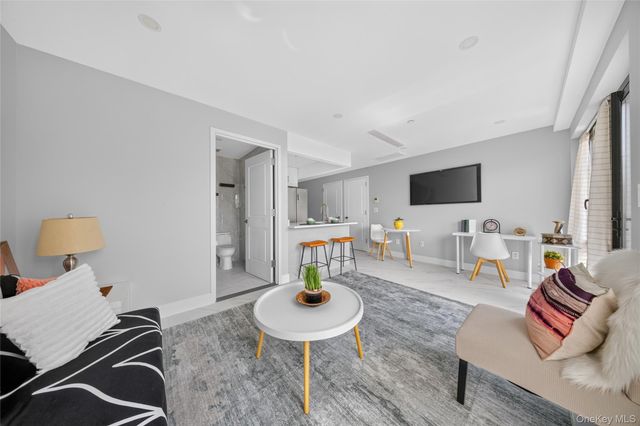 643 5th Avenue 5C, Brooklyn, NY 11215