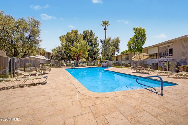 6125 E INDIAN SCHOOL Road 242, Scottsdale, AZ 85251