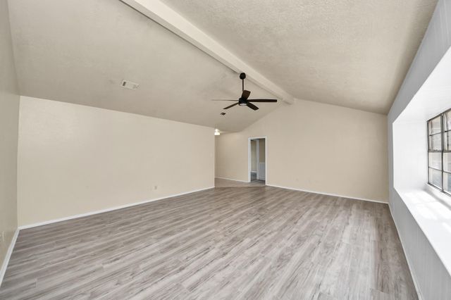 5322 Bulen Avenue, Friendswood, TX 77546