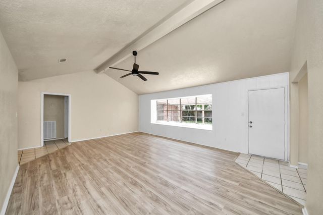 5322 Bulen Avenue, Friendswood, TX 77546