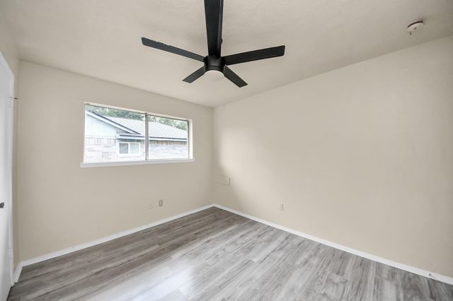 5322 Bulen Avenue, Friendswood, TX 77546