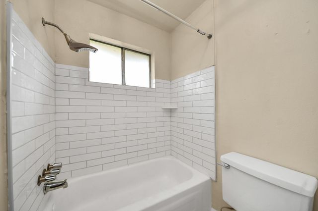 5322 Bulen Avenue, Friendswood, TX 77546