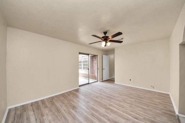 5322 Bulen Avenue, Friendswood, TX 77546