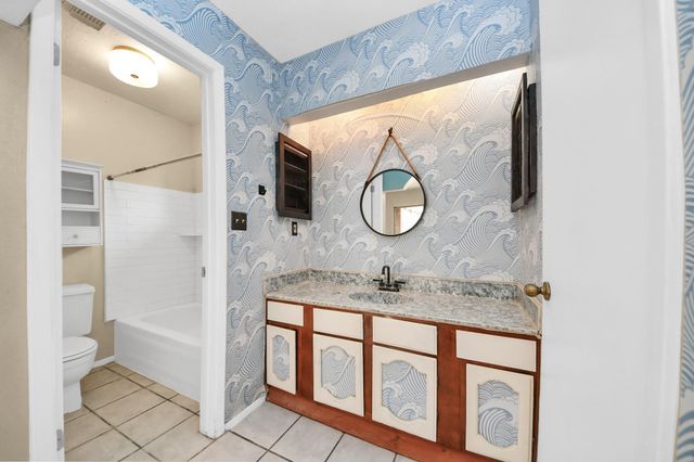 5322 Bulen Avenue, Friendswood, TX 77546