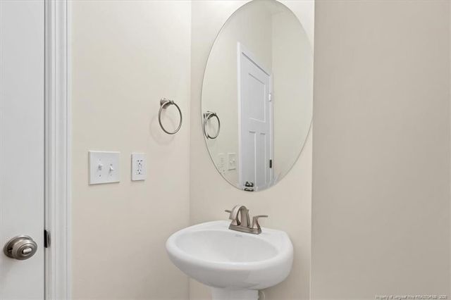 1677 Reservation Road, Aberdeen, NC 28315