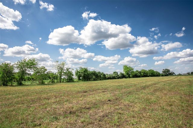 11105 Harmon School Road, Burton, TX 77835