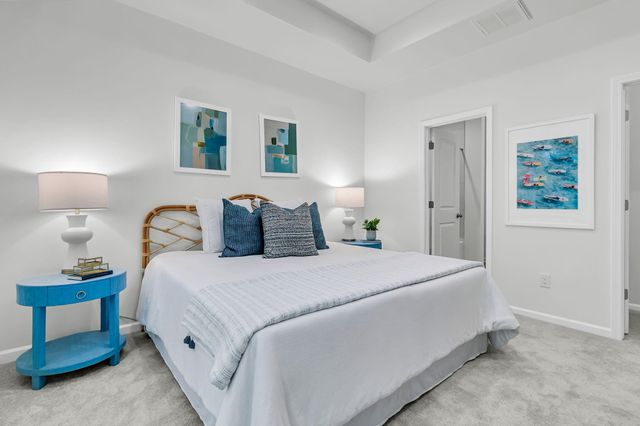 201 Challedon Drive, Summerville, SC 29485