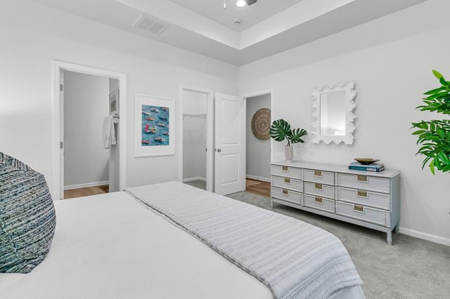 201 Challedon Drive, Summerville, SC 29485