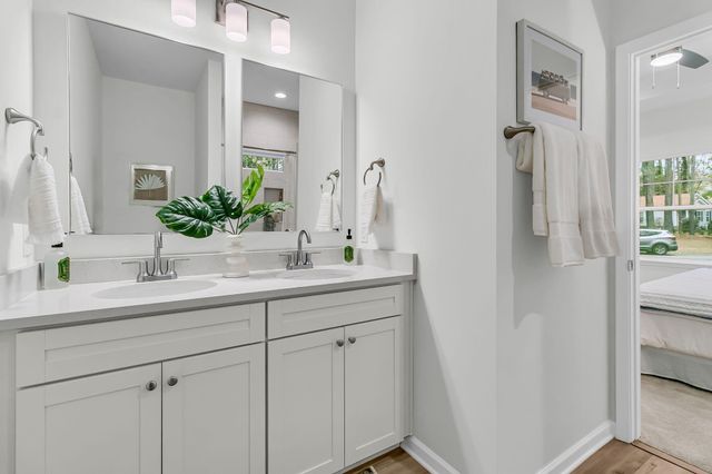 201 Challedon Drive, Summerville, SC 29485