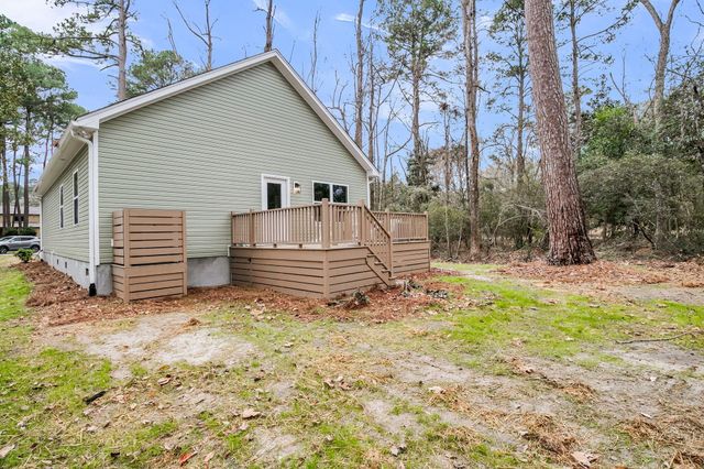 201 Challedon Drive, Summerville, SC 29485