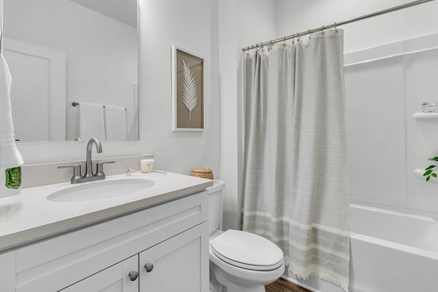 201 Challedon Drive, Summerville, SC 29485