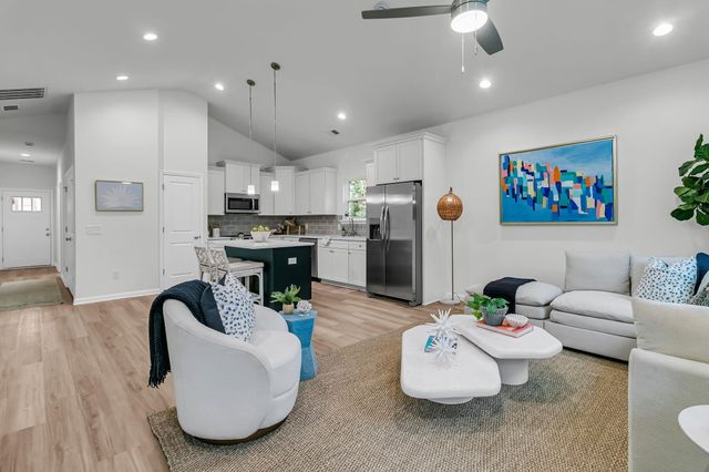 201 Challedon Drive, Summerville, SC 29485