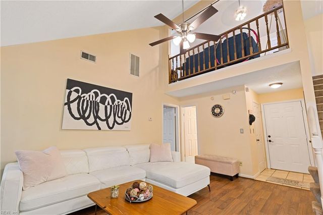 1379 Ivywood RD, Virginia Beach, VA 23453