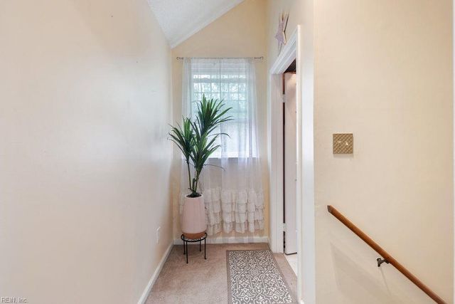 1379 Ivywood RD, Virginia Beach, VA 23453