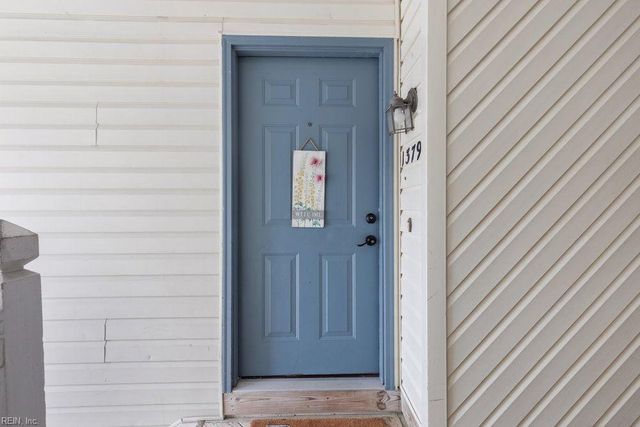 1379 Ivywood RD, Virginia Beach, VA 23453