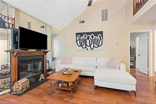 1379 Ivywood RD, Virginia Beach, VA 23453