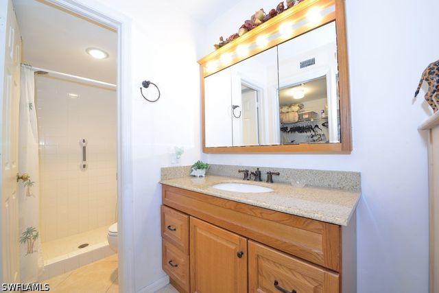 1165 Mainsail DR 603, Naples, FL 34114