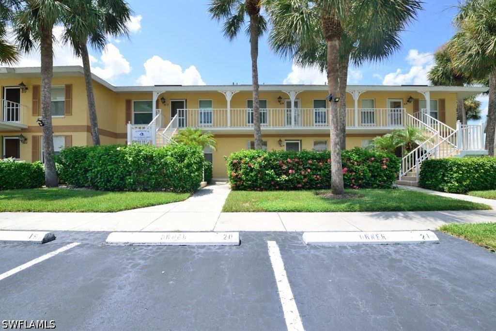 1165 Mainsail DR 603, Naples, FL 34114