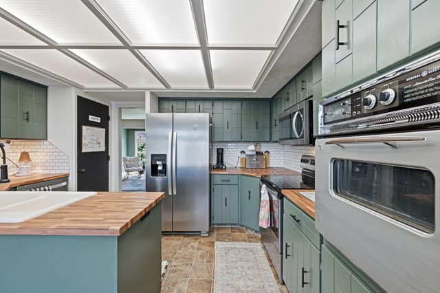 1330 CAMP GIFFORD RD Road, Bellevue, NE 68005