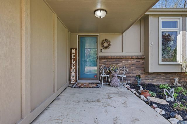 1330 CAMP GIFFORD RD Road, Bellevue, NE 68005