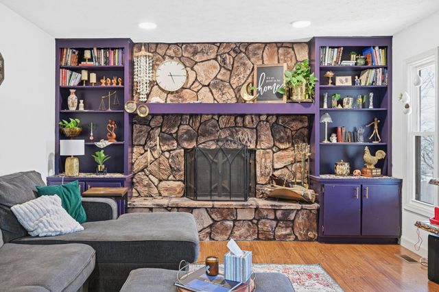 1330 CAMP GIFFORD RD Road, Bellevue, NE 68005