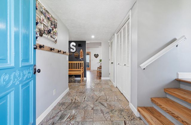 1330 CAMP GIFFORD RD Road, Bellevue, NE 68005