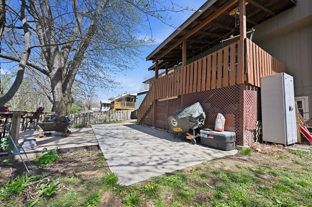 1330 CAMP GIFFORD RD Road, Bellevue, NE 68005