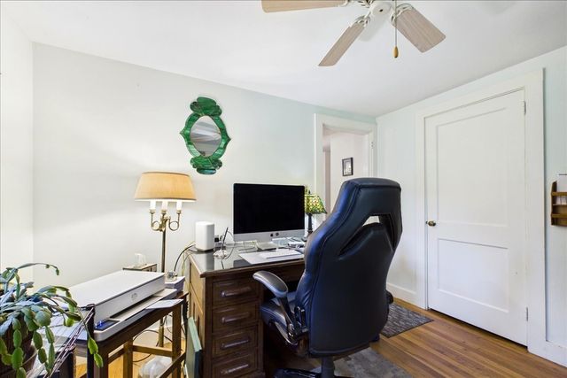 1876 Phinneys Ln, Barnstable, MA 02630