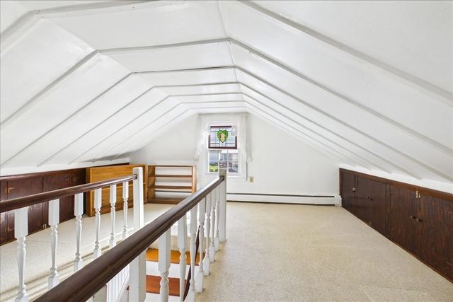 1876 Phinneys Ln, Barnstable, MA 02630