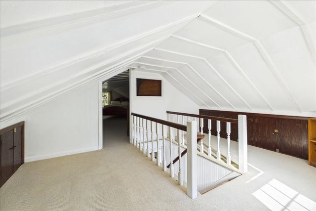 1876 Phinneys Ln, Barnstable, MA 02630