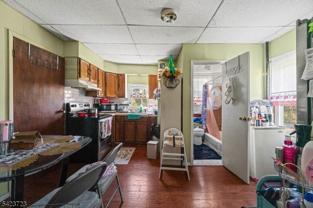 30 Lindsley Ave, West Orange Twp., NJ 07052