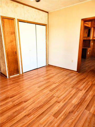922 Hober Ave 2, Mckees Rocks, PA 15136