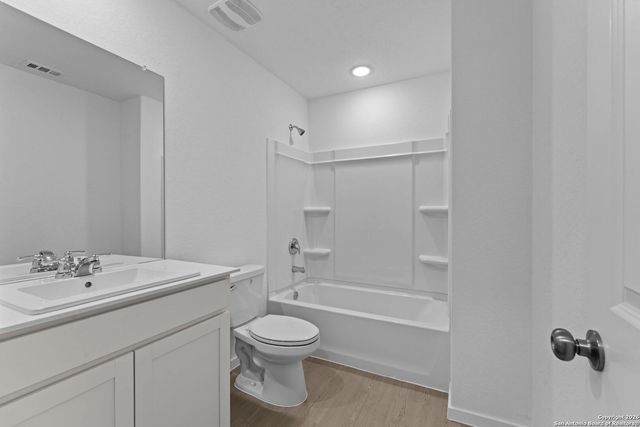 1838 Stonechat, New Braunfels, TX 78130