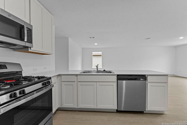 1838 Stonechat, New Braunfels, TX 78130