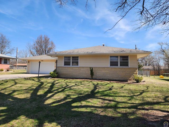 1402 Luther St, Emporia, KS 66801