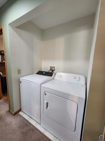 1402 Luther St, Emporia, KS 66801