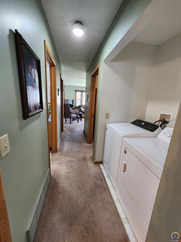 1402 Luther St, Emporia, KS 66801